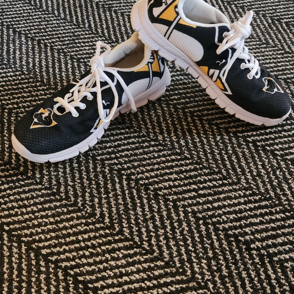 Pittsburgh Pens shoes M-7/F-9